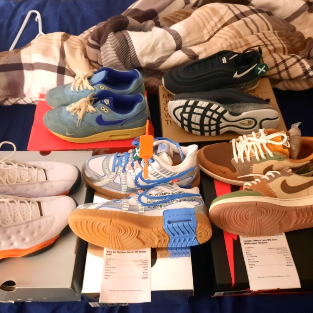 Mens size 11 sneakers
